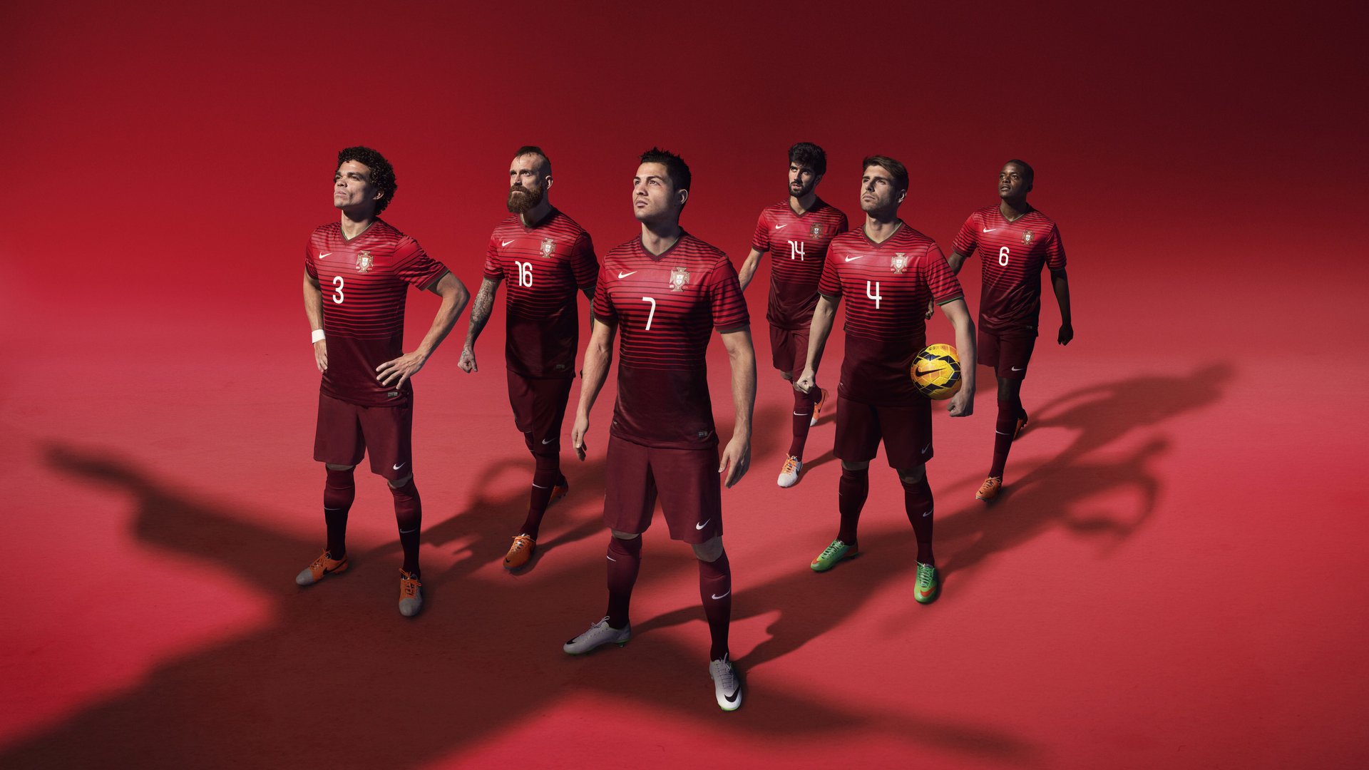 WRC赛车维护:幕后技术保障大揭秘,wrc赛车解析